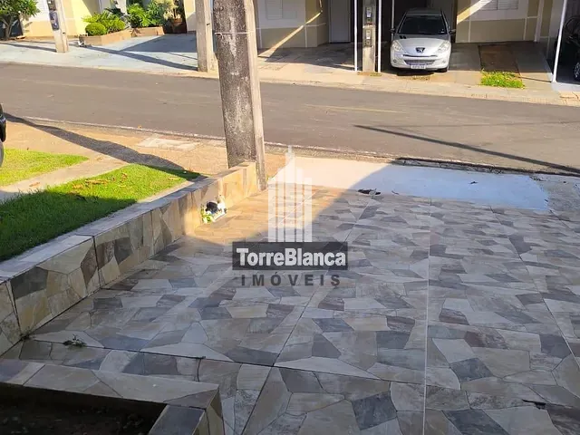 Casa 2 quartos e 1 banheiro, à venda, no bairro Boa Vista em Ponta Grossa