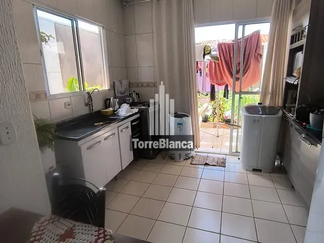 Casa 2 quartos e 1 banheiro, à venda, no bairro Boa Vista em Ponta Grossa