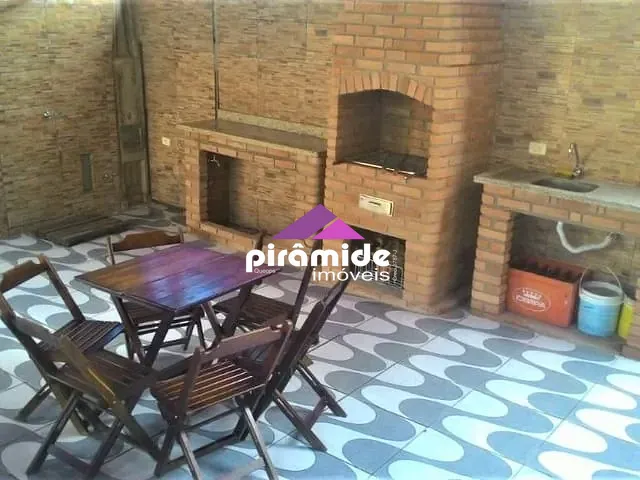 Casa com 170m² 3 quartos e 2 banheiros, à venda, no bairro São Francisco da Praia em São Sebastião