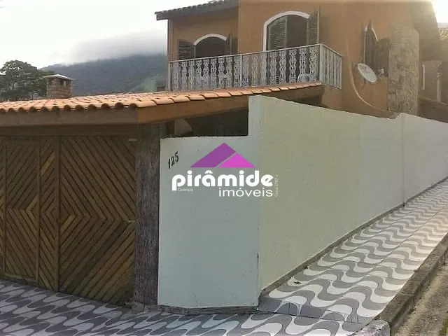 Casa com 170m² 3 quartos e 2 banheiros, à venda, no bairro São Francisco da Praia em São Sebastião