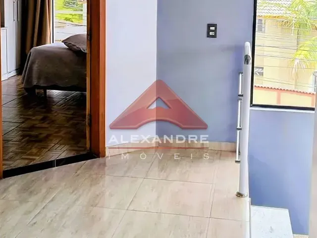 Casa com 10m² 4 quartos e 3 banheiros, à venda, no bairro Jardim Terras de São João em Jacareí