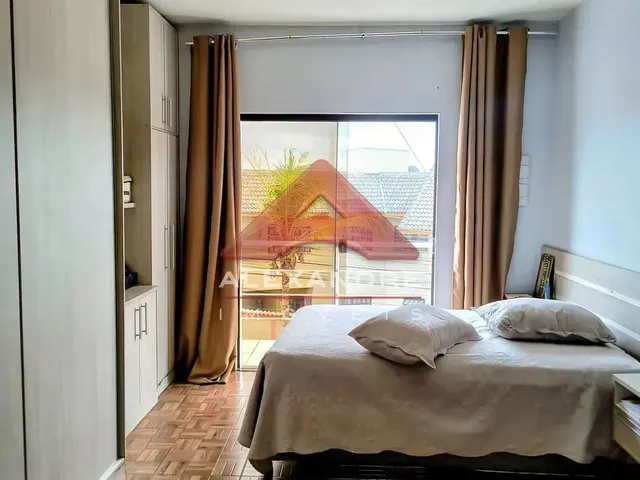 Casa com 10m² 4 quartos e 3 banheiros, à venda, no bairro Jardim Terras de São João em Jacareí