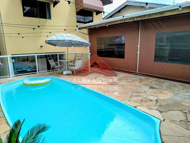Casa com 10m² 4 quartos e 3 banheiros, à venda, no bairro Jardim Terras de São João em Jacareí