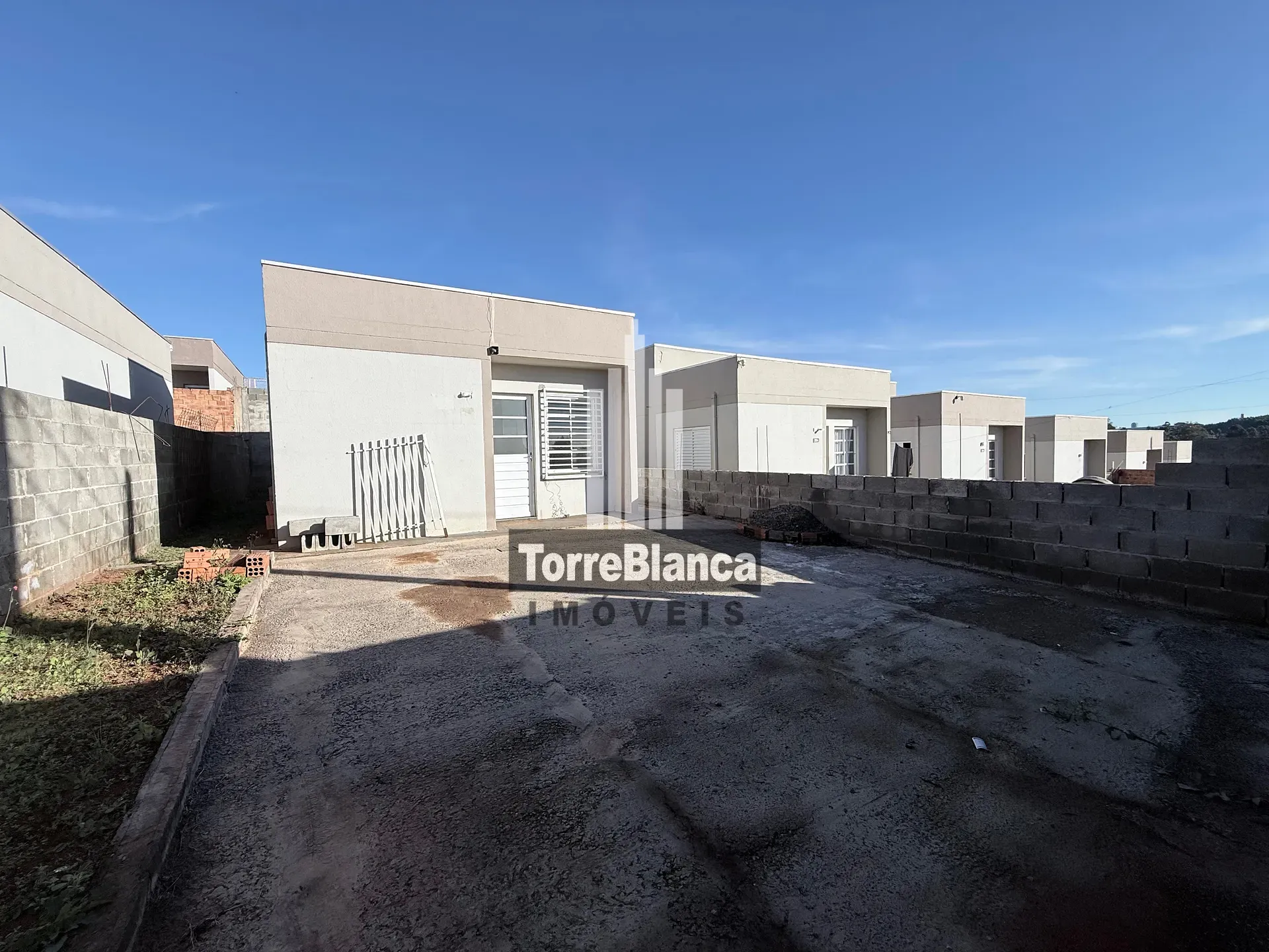 Casa, 2 quartos, 60 m² - Foto 1