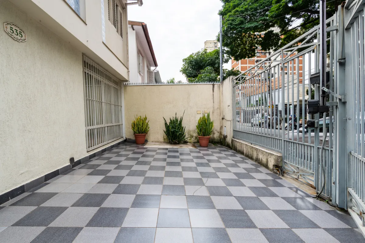 Casa para venda em Cidade Monções com 3 quartos, sendo 1 suíte, 165m²