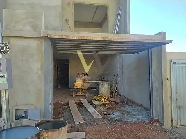 Casa com 360m² 4 quartos e 3 banheiros, à venda, no bairro Alvorada em Anápolis