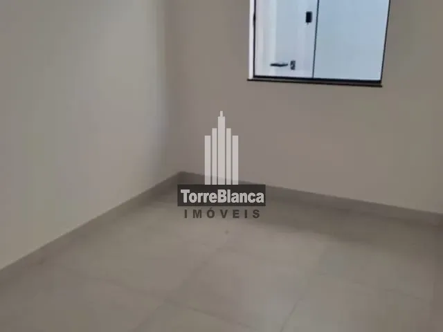 Casa com 169m² 2 quartos e 3 banheiros, à venda, no bairro Ronda em Ponta Grossa