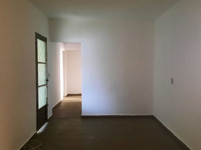 Foto do Casa - Casa com 1 dormitório para alugar, 145 m² por R$ 600,00/mês - Núcleo Habitacional Silvério Cartafina - Uberaba/MG | ZUCATO IMOBILIARIA LTDA