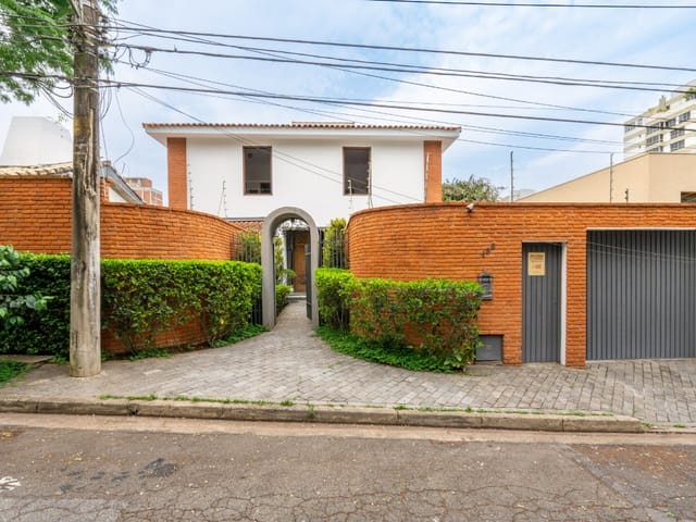 Casa com 428m² 4 quartos e 6 banheiros, à venda, no bairro Vila Morumbi em São Paulo