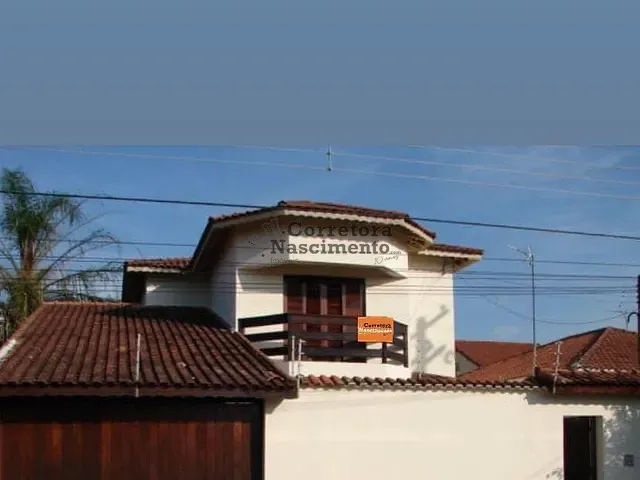 Casa com 240m² 3 quartos e 2 banheiros, à venda, no bairro Jardim Santa Maria em Jacareí