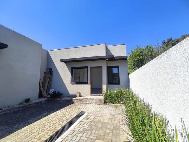 Casa à venda, nova, 2 quartos, suite, espaço de terreno,  Ronda, Ponta Grossa, PR