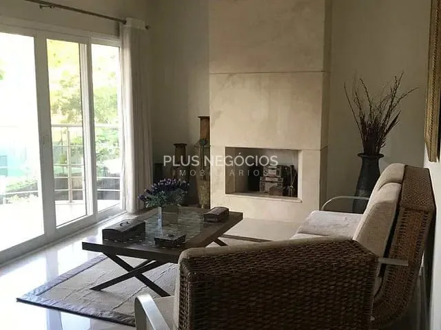 Casa com 300m², à venda, no bairro Granja Olga I em Sorocaba