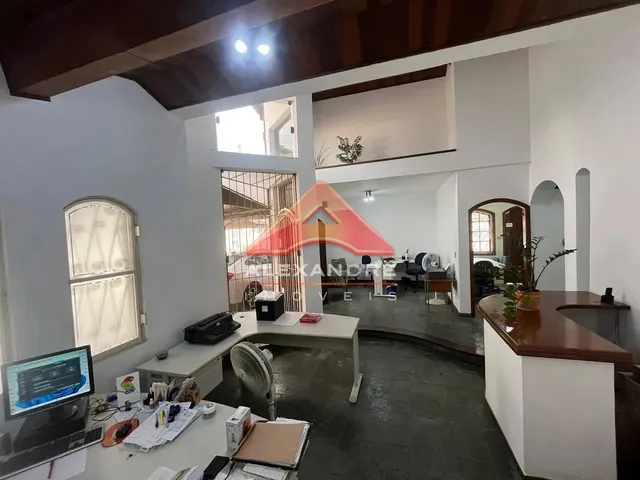 Casa com 10m² 4 quartos e 4 banheiros, à venda, no bairro Vila Betânia em São José Dos Campos