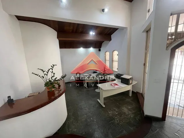 Casa com 10m² 4 quartos e 4 banheiros, à venda, no bairro Vila Betânia em São José Dos Campos
