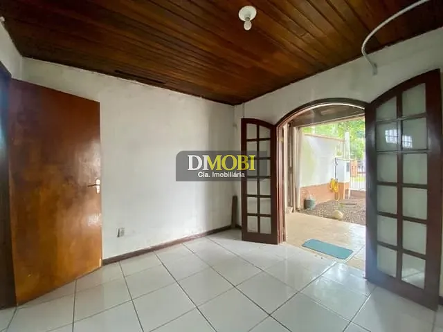Casa com 300m² 3 quartos e 2 banheiros, à venda, no bairro Morada do Vale I em Gravataí