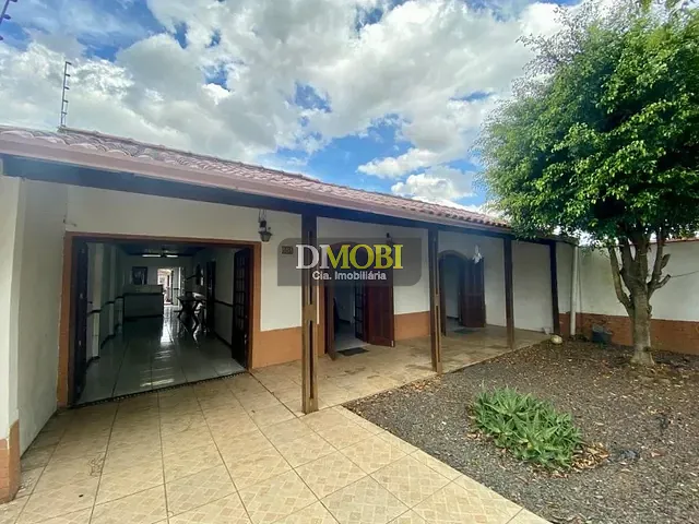 Casa com 300m² 3 quartos e 2 banheiros, à venda, no bairro Morada do Vale I em Gravataí