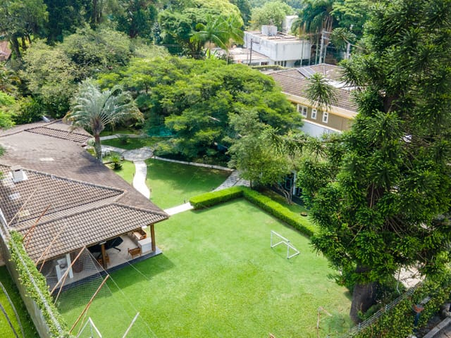 Casa com 2350m² 5 quartos e 9 banheiros, à venda, no bairro Chácara Monte Alegre em São Paulo