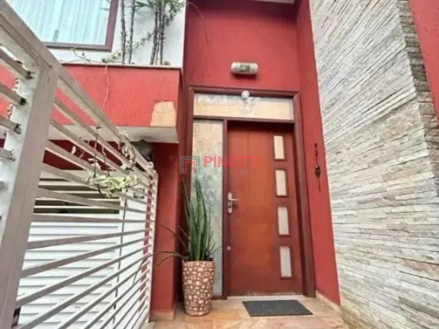 Casa 2 quartos e 4 banheiros, à venda, no bairro Jardim Hollywood em São Bernardo do Campo