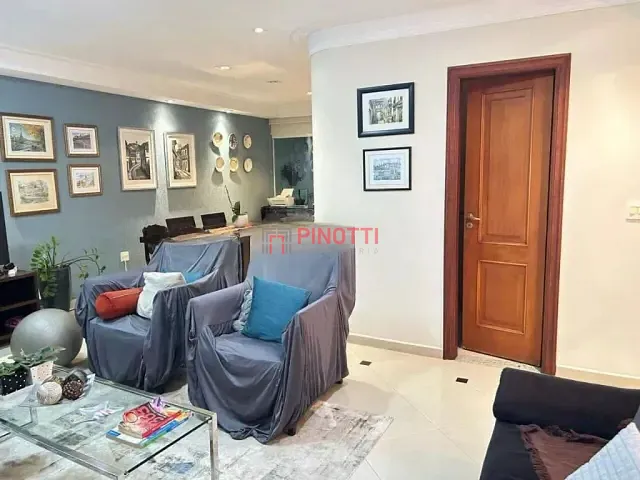 Casa 2 quartos e 4 banheiros, à venda, no bairro Jardim Hollywood em São Bernardo do Campo
