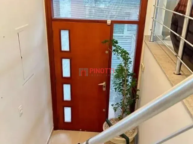 Casa 2 quartos e 4 banheiros, à venda, no bairro Jardim Hollywood em São Bernardo do Campo