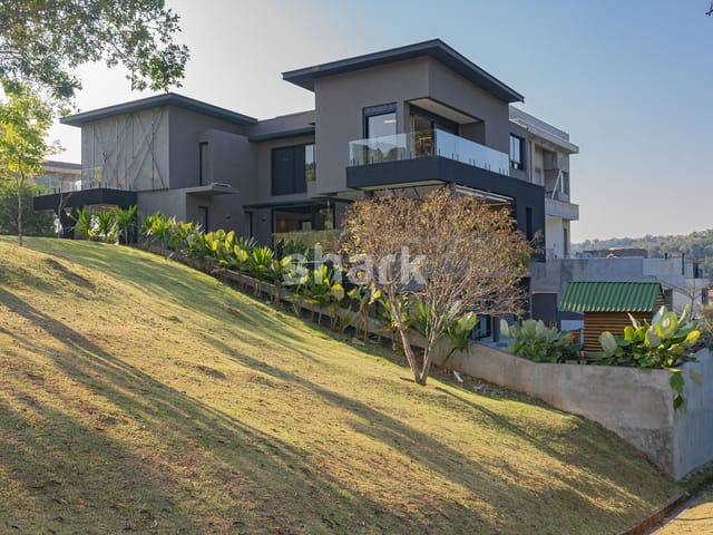 Casa com 525m² 5 quartos e 7 banheiros, à venda, no bairro Alphaville em Santana de Parnaíba