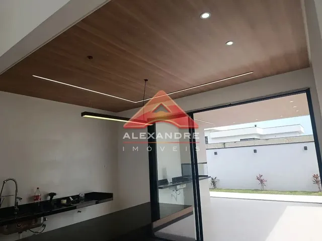 Casa com 10m² 3 quartos e 1 banheiro, à venda, no bairro Piedade em Caçapava
