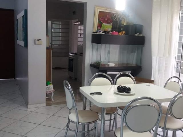 Casa com 200m² 3 quartos e 2 banheiros, à venda, no bairro Água Preta em Pindamonhangaba