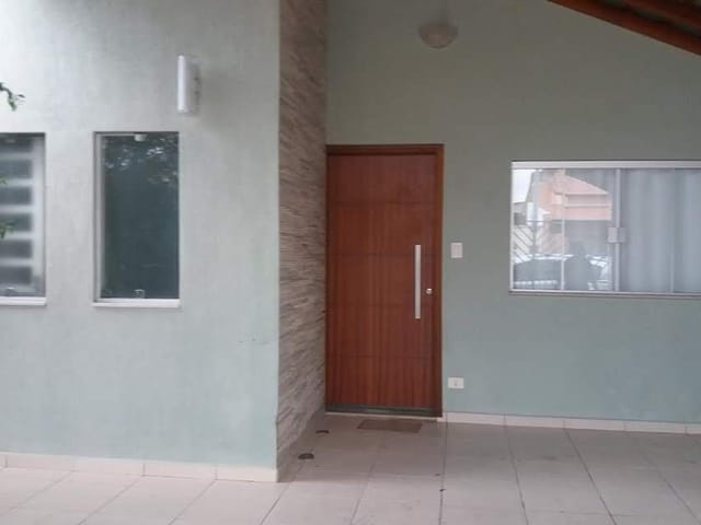 Casa com 200m² 3 quartos e 2 banheiros, à venda, no bairro Água Preta em Pindamonhangaba