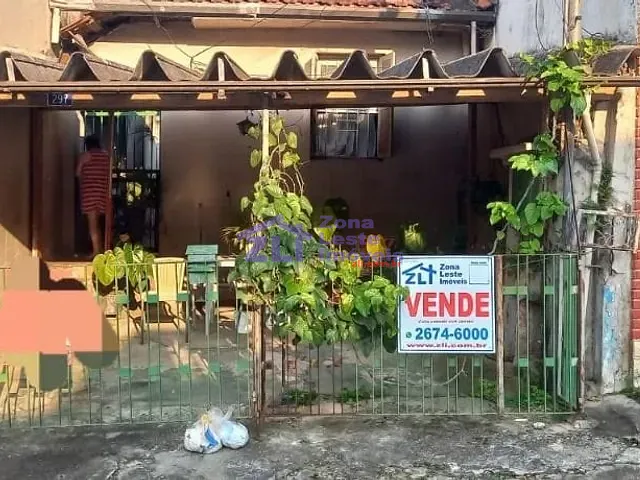 Casa com 250m² 4 quartos e 2 banheiros, à venda, no bairro Chácara Santo Antônio (Zona Leste) em São Paulo