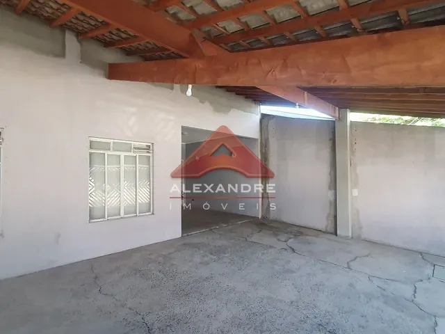 Casa com 300m² 4 quartos e 3 banheiros, à venda, no bairro Vila Industrial em São José dos Campos