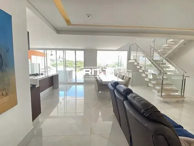 Casa com 370m² 4 quartos e 6 banheiros, para alugar, no bairro Swiss Park em Campinas