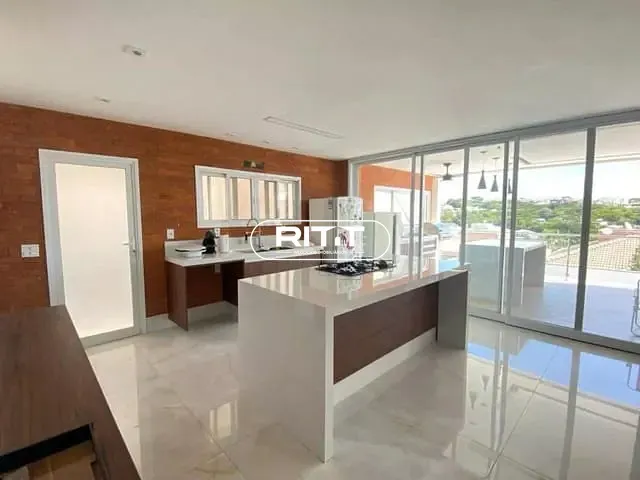 Casa com 370m² 4 quartos e 6 banheiros, para alugar, no bairro Swiss Park em Campinas