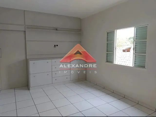 Casa com 10m² 4 quartos e 1 banheiro, à venda, no bairro Jardim Del Rey em São José Dos Campos