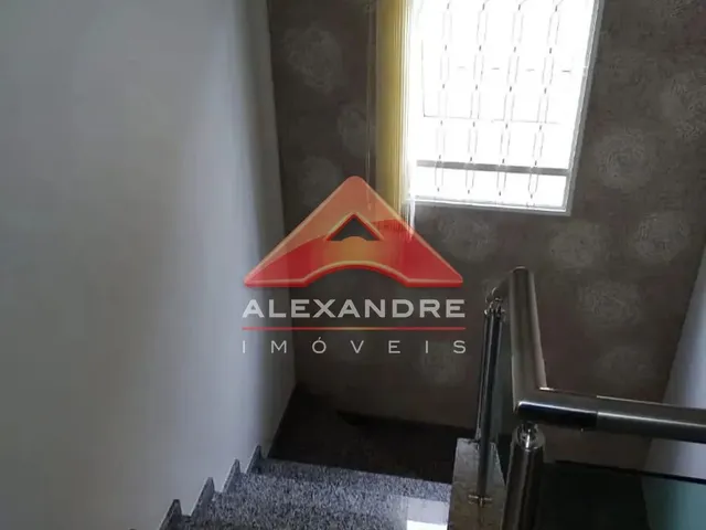 Casa com 10m² 4 quartos e 1 banheiro, à venda, no bairro Jardim Del Rey em São José Dos Campos