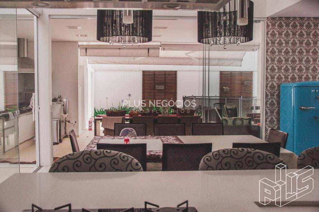 Casa à venda com 3 quartos, 265m² - Foto 9