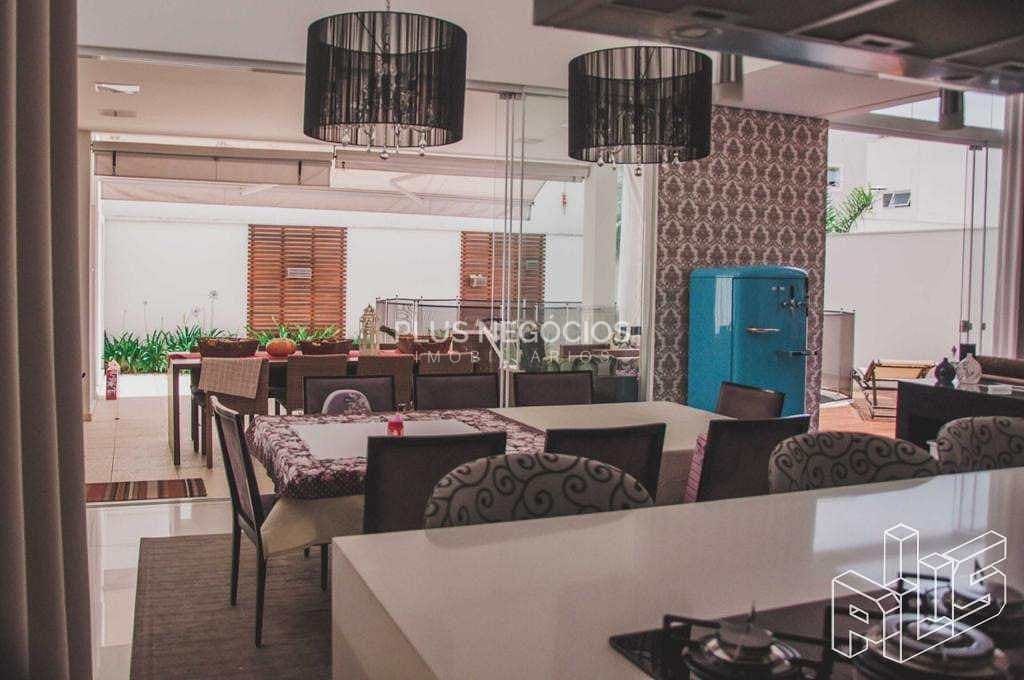 Casa à venda com 3 quartos, 265m² - Foto 8