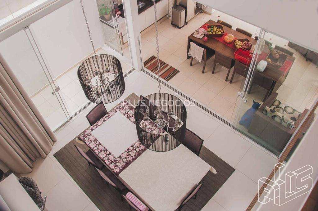 Casa à venda com 3 quartos, 265m² - Foto 7