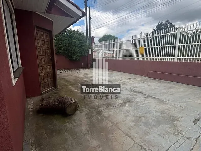 Casa com 390m² 3 quartos e 2 banheiros, à venda, no bairro Chapada em Ponta Grossa