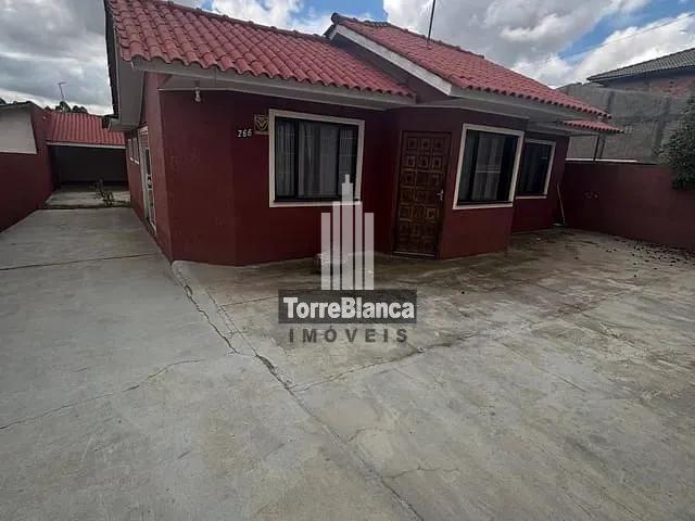 Casa com 390m² 3 quartos e 2 banheiros, à venda, no bairro Chapada em Ponta Grossa
