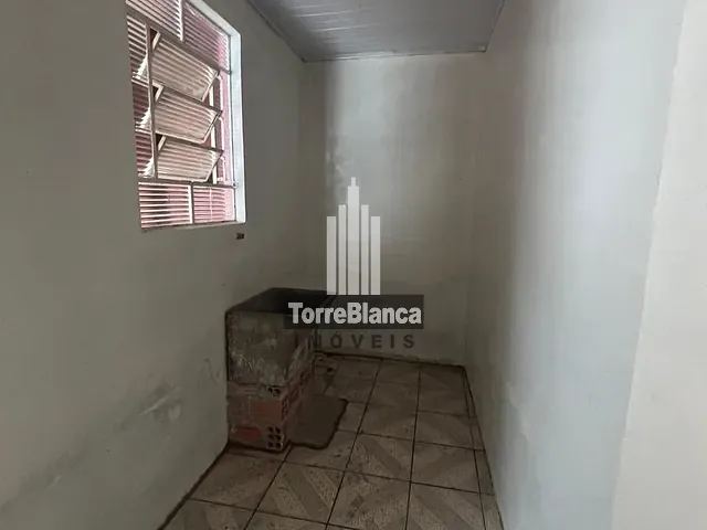 Casa com 457m² 3 quartos e 1 banheiro, à venda, no bairro Chapada em Ponta Grossa