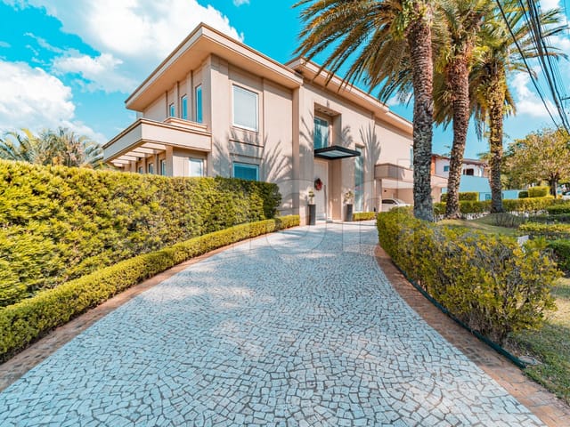 Casa com 1800m² 5 quartos e 9 banheiros, à venda, no bairro Alphaville Residencial Zero em Barueri