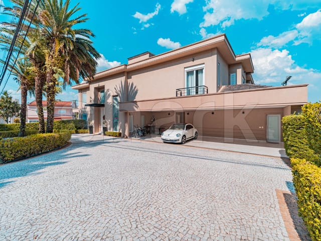 Casa com 1800m² 5 quartos e 9 banheiros, à venda, no bairro Alphaville Residencial Zero em Barueri