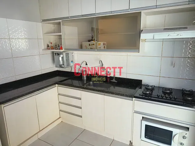 Casa com 250m² 3 quartos e 3 banheiros, à venda, no bairro Villas Mabel em Ribeirão Preto