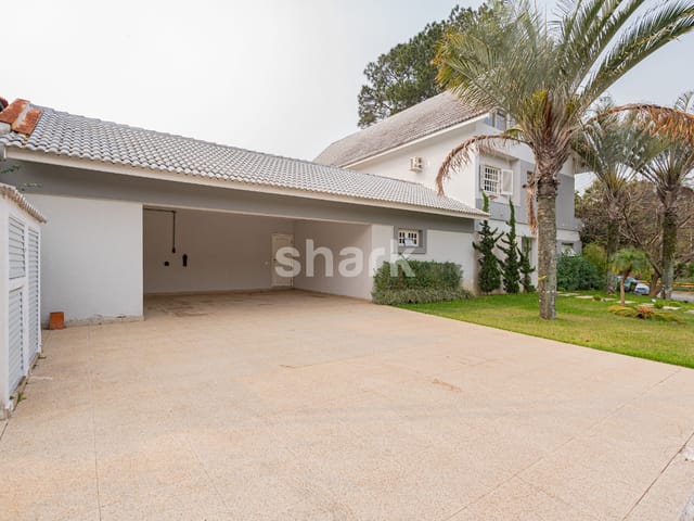 Casa com 980m² 5 quartos e 7 banheiros, à venda, no bairro Alphaville em Santana de Parnaíba