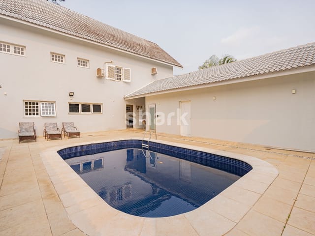 Casa com 980m² 5 quartos e 7 banheiros, à venda, no bairro Alphaville em Santana de Parnaíba