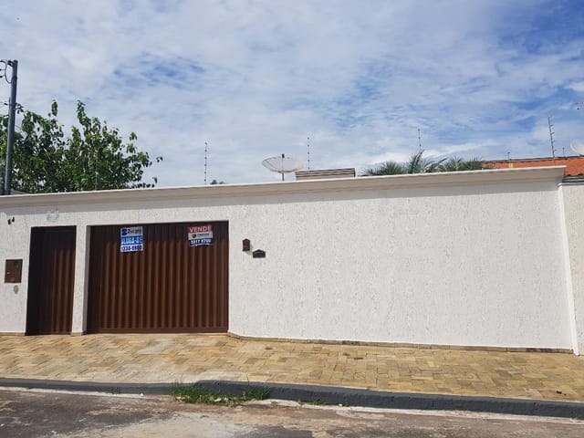 Foto do Casa - Casa com 3 dormitórios à venda, 10 m² por R$ 320.000,00 - Olinda - Uberaba/MG | ZUCATO IMOBILIARIA LTDA