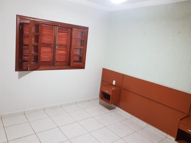 Foto do Casa - Casa com 3 dormitórios à venda, 10 m² por R$ 320.000,00 - Olinda - Uberaba/MG | ZUCATO IMOBILIARIA LTDA