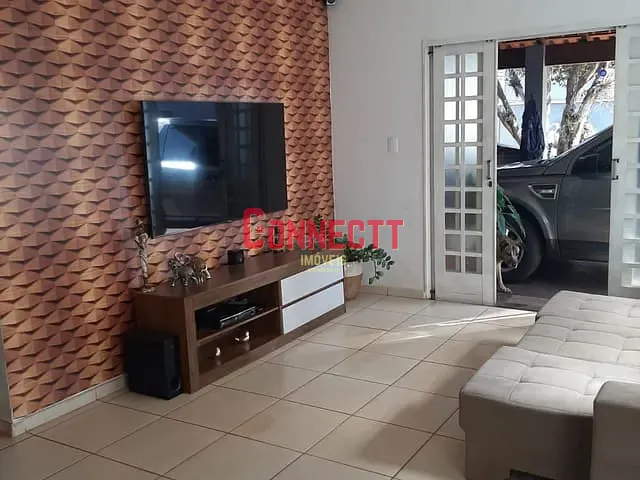 Casa 3 quartos e 3 banheiros, à venda, no bairro Parque Residencial Lagoinha em Ribeirão Preto