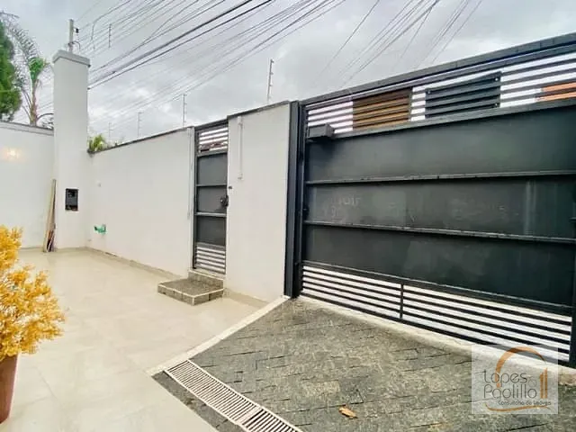 Casa com 350m² 3 quartos e 2 banheiros, à venda, no bairro Atibaia Jardim em Atibaia