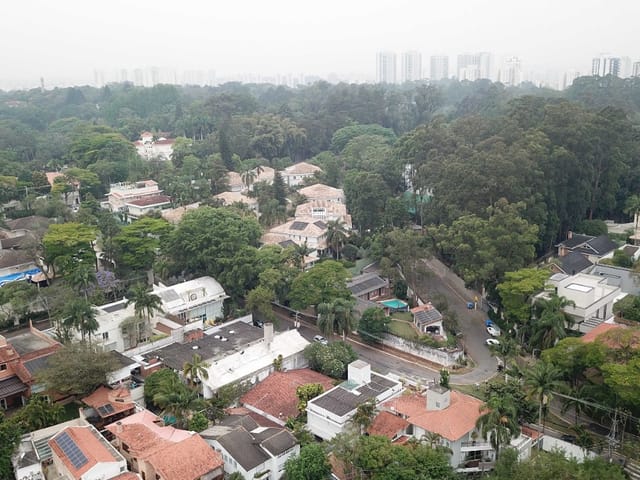 Casa com 1000m² 5 quartos e 6 banheiros, à venda, no bairro Santo Amaro em São Paulo
